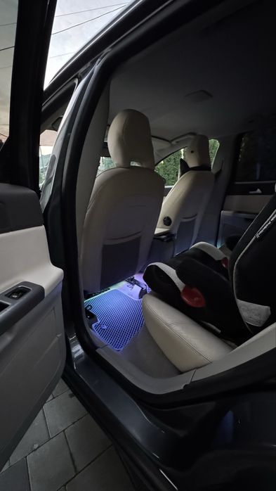 продам автомобіль Volvo v50