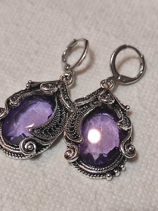 Cudne kolczyki w stylu vintage