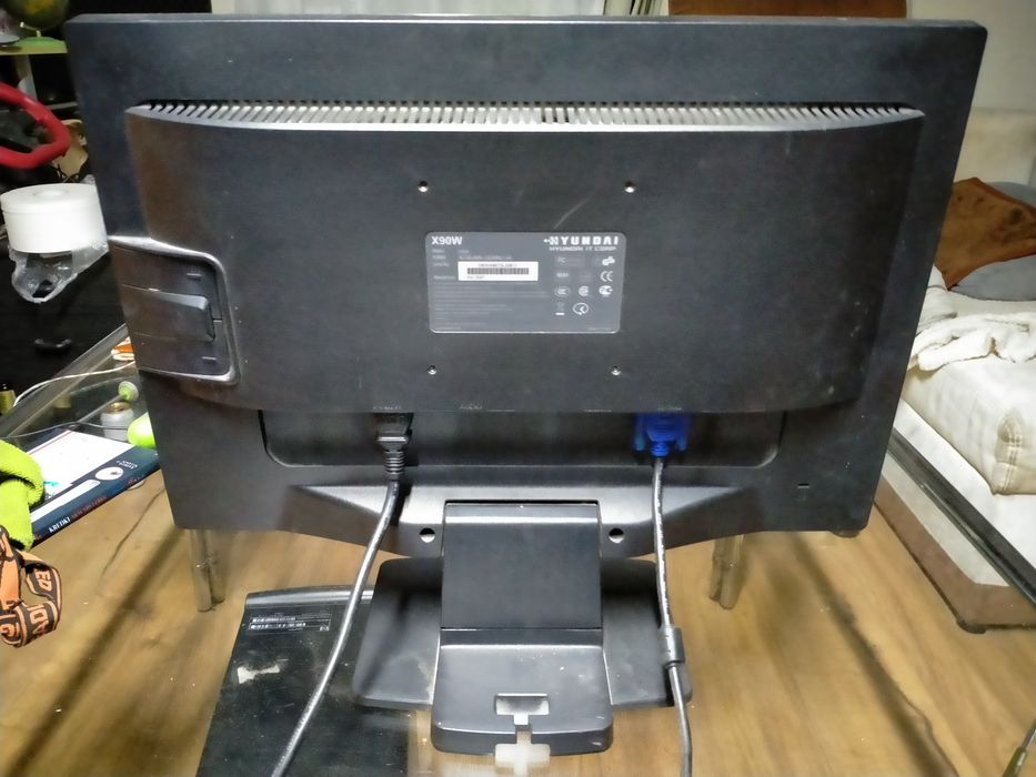 Monitor LCD 19'' Hyundai X90W