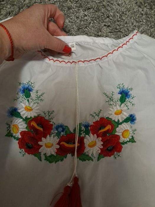 Вишиванка на дівчинку
