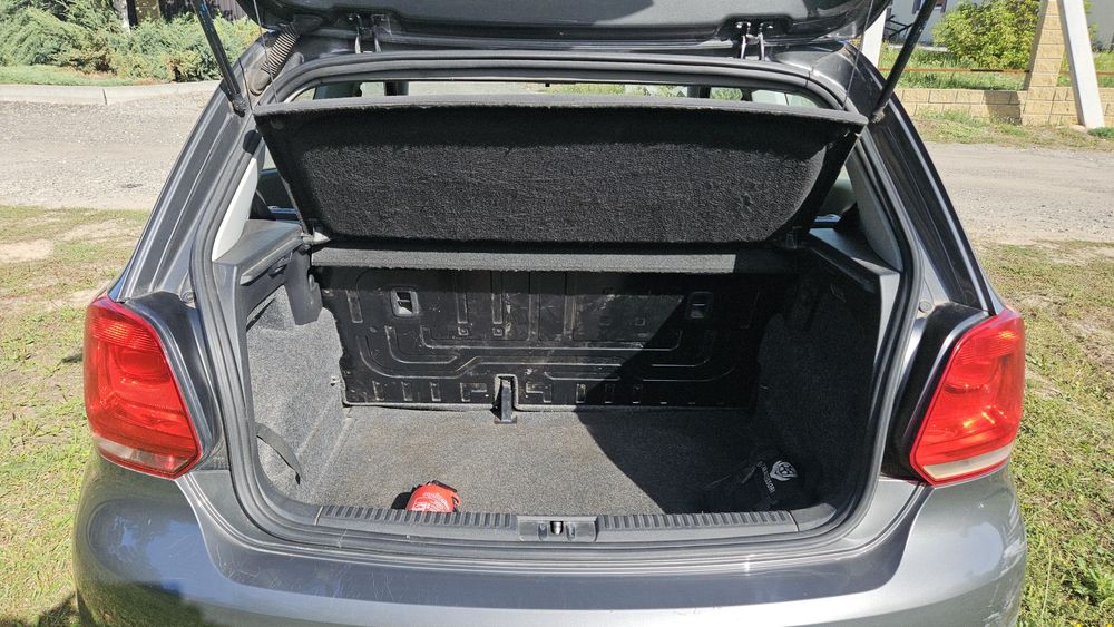 Volkswagen Polo 2010, 1,2 бензин