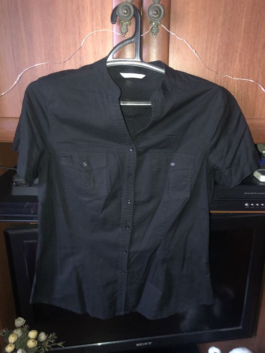 Чорна жіноча рубашка