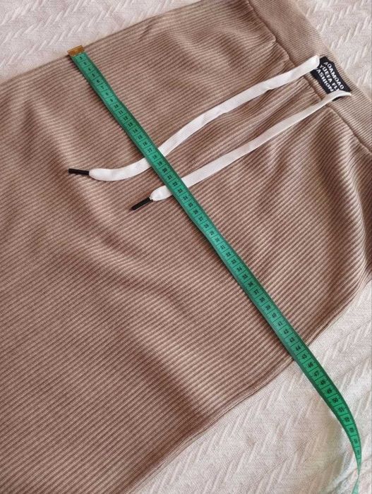 Нова трикотажна спідниця в рубчик