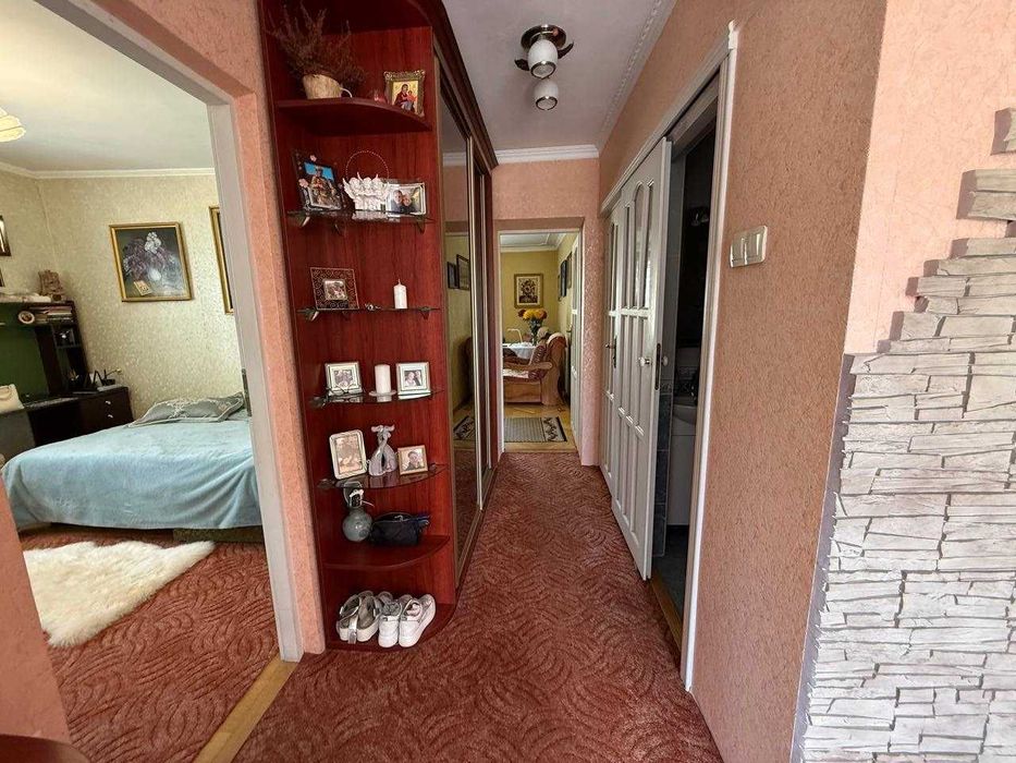 Продаж частини будинку з власним входом, вул. Східна