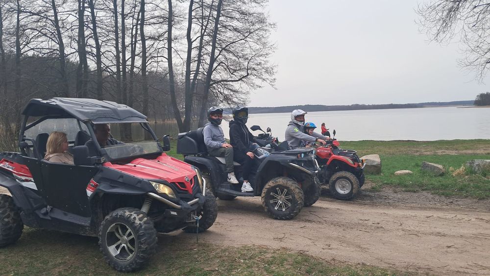 Quady wynajm wyprawy ofroad Mazury Kawalerski Panieński Domki