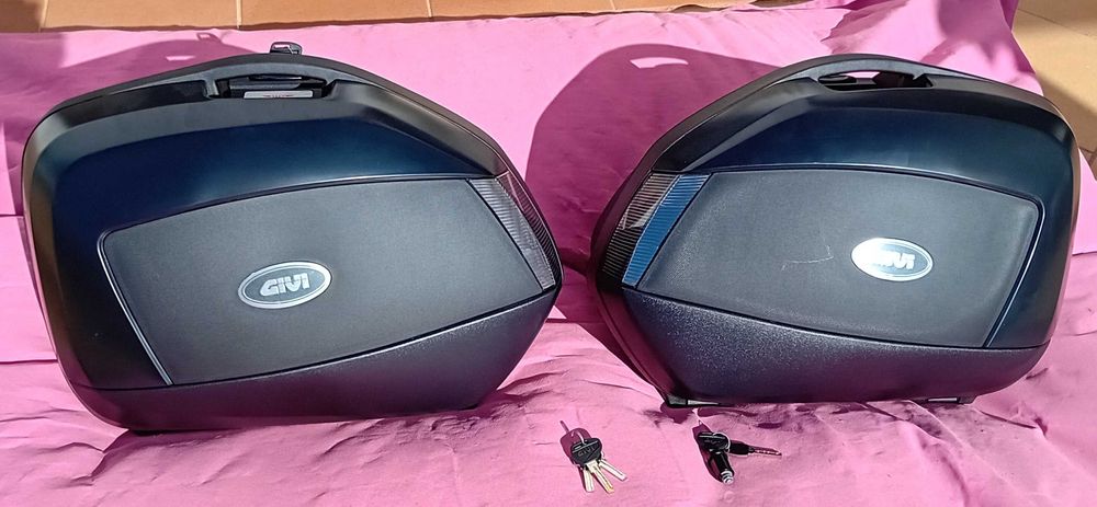 Malas Laterais GIVI V35 Tech Monokey