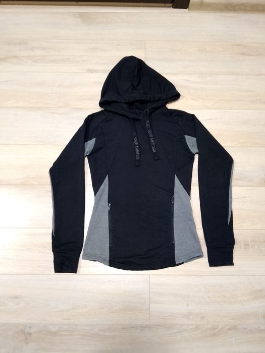 *Женская кофта.*