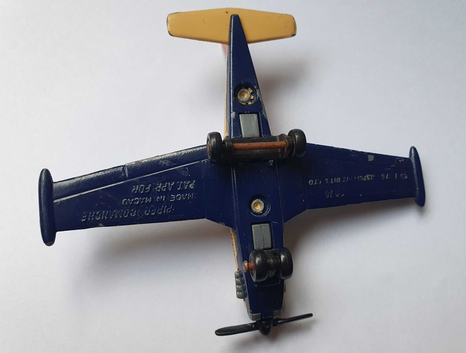 Avião Piper Comanche 1976 - Matchbox SB19 - Macau - vintage - Anos 80