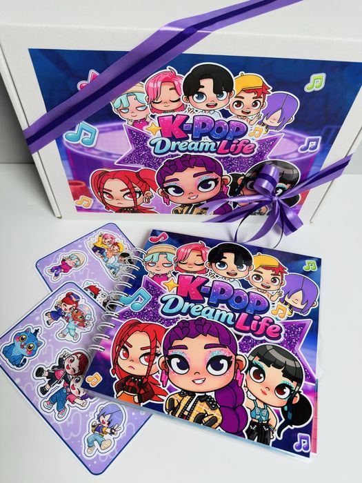 Książka K-Pop Demon Hunters, Huntrix w stylu Avatar World