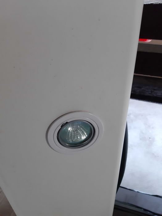 Lampa nad lustro do lazienki