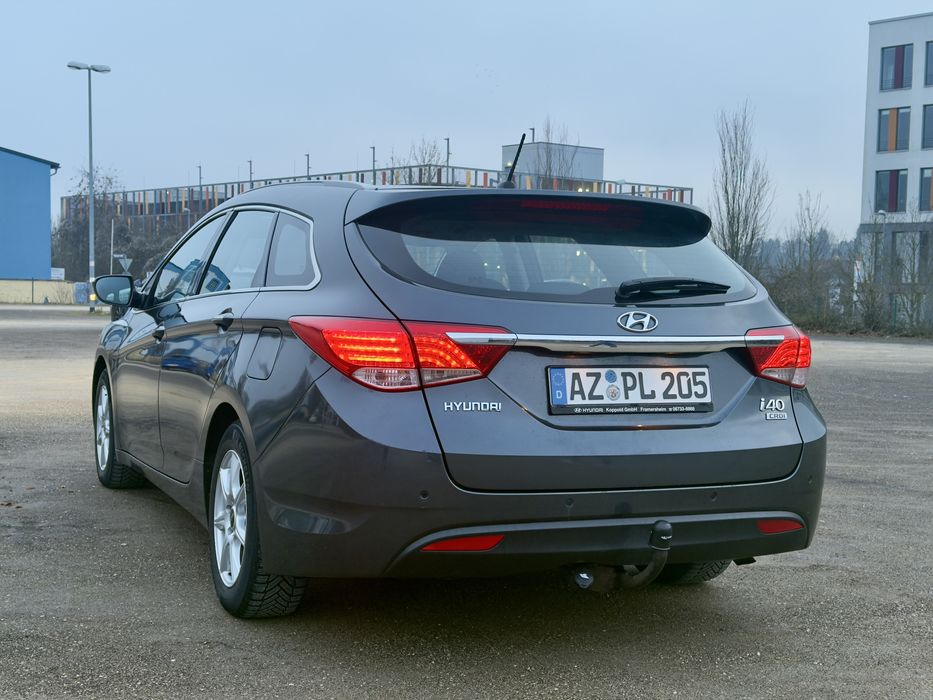 Do sprzedania  :Hyundai i 40cw/5Star Edition  Farbe Stone Gray