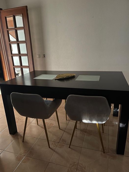 Mesa preta extensivel