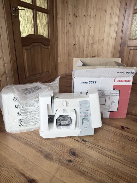 Нова швейна машина JANOME 5522