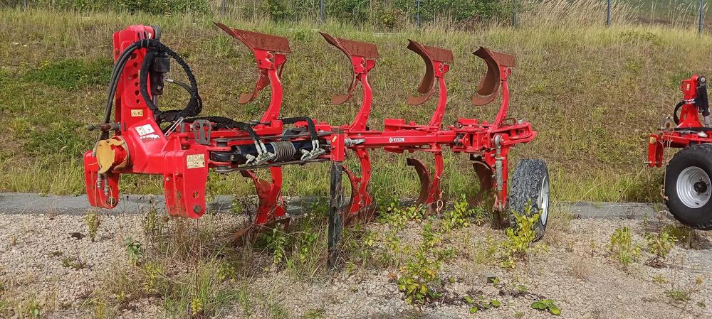 Pług Obracalny AKPIL KM 180R 4+ VARIO