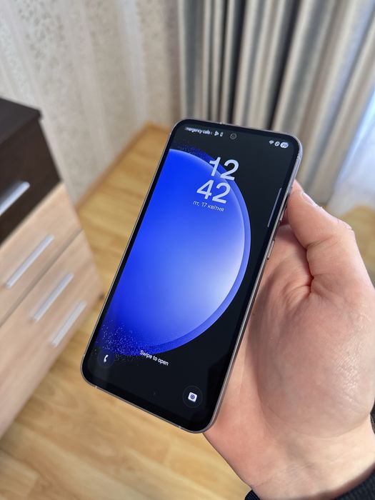 Samsung S23 FE 8/128