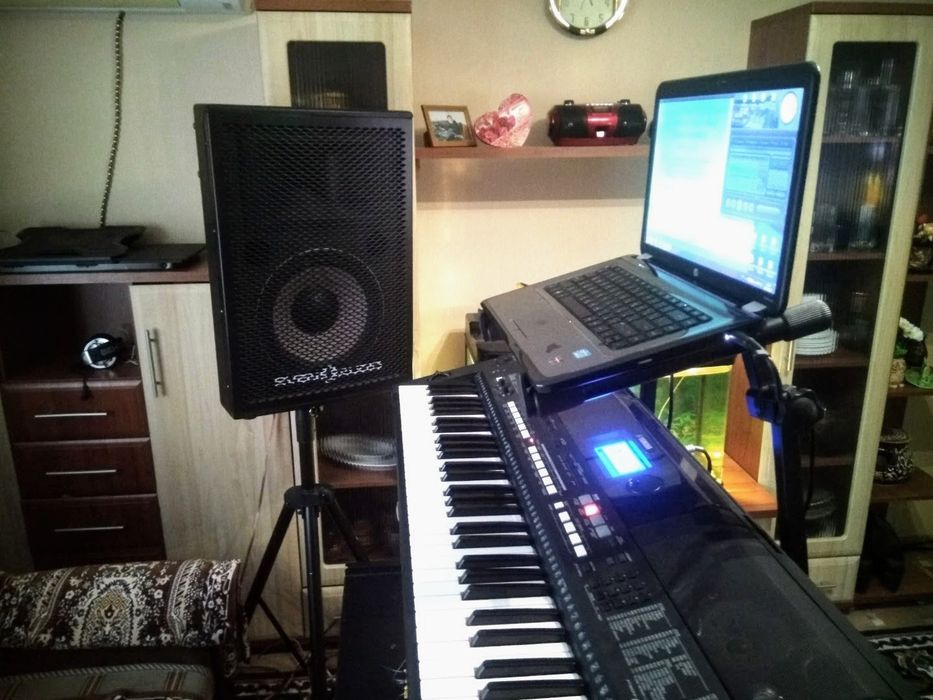 Музичний супровід Музика і Тамада  послуги Dj диджей та ведучий.