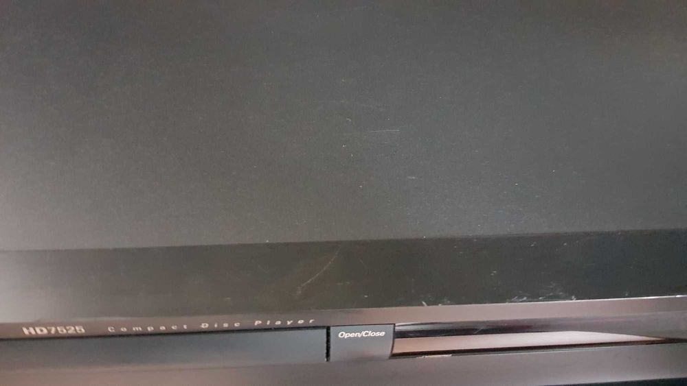 CD Harman Kardon HD 7525 z oryginalnym pilotem . Real foto.