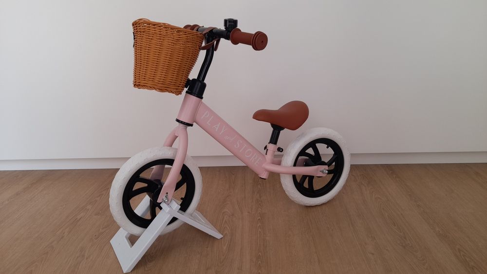 Bicicleta de equilíbrio Play & Store