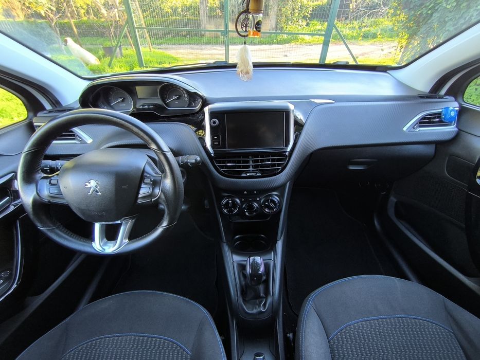 Peugeot 208 1.2 PureTech Style – Junho 2017
