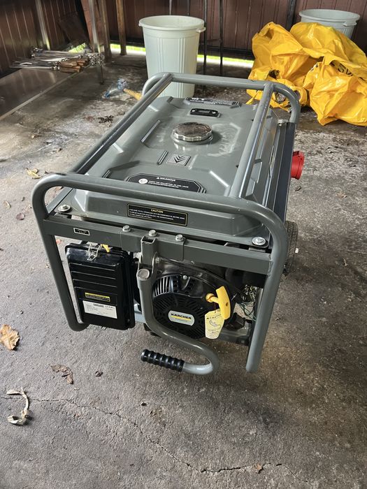 Генератор бензиновый 7.5 кВт Karcher PGG 8/3 бу