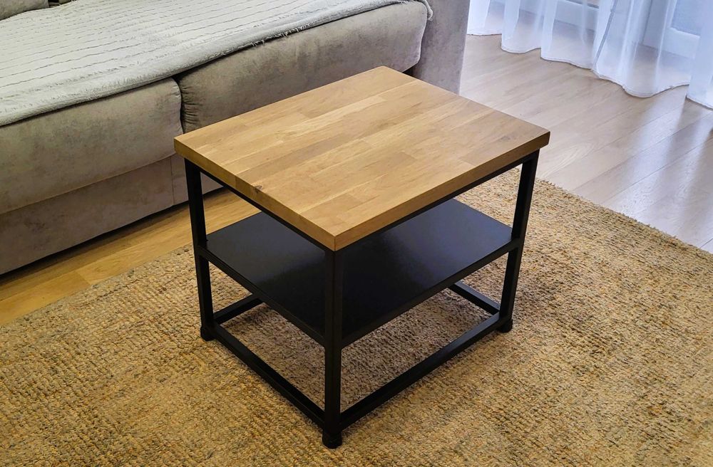 Stolik kawowy w stylu LOFT z blatem z litego drewna dębowego
