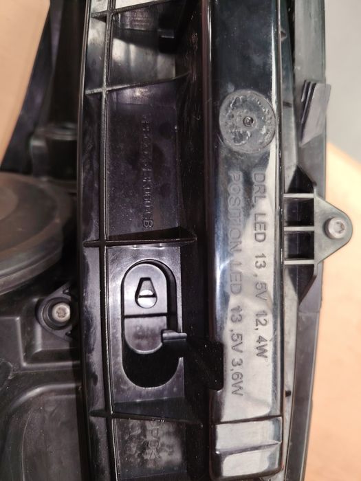 Farol Direito Xenon Original Citroën DS5 (2013) – Excelente Estado