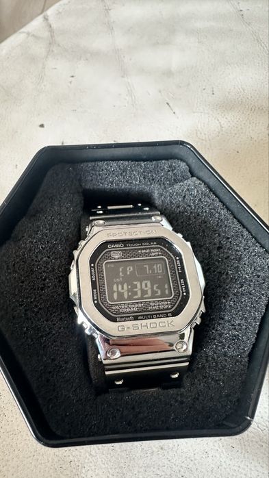 Casio G-shock GMW-B5000