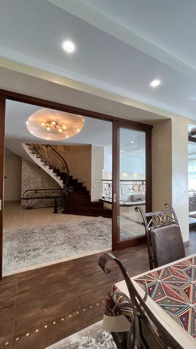 Дом по адресу ул. Спортивная (площадь 400 м²) - Atlanta.ua - фото 4