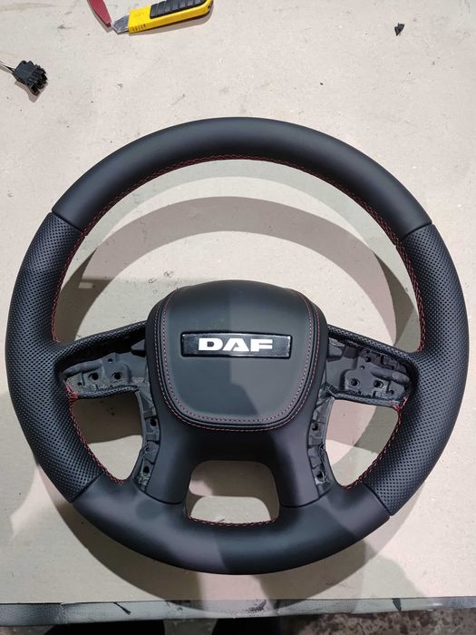 Kierownica Berlingo ll skórzana. Obszywanie kierownic