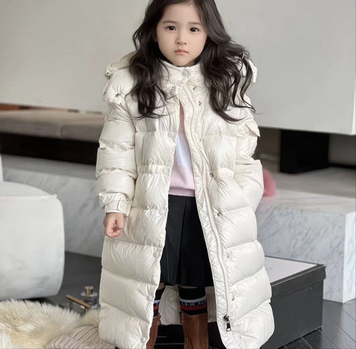 Подовжене зимове пальто Moncler