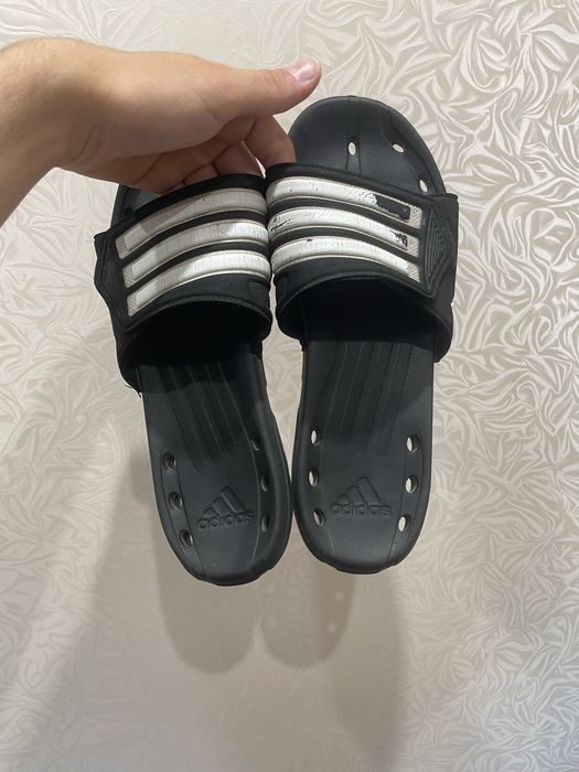 Шлепки Adidas Caruvo Vario слайды тапки адидас 43