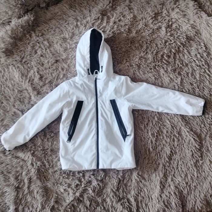 Kurtka jesienna biała 128