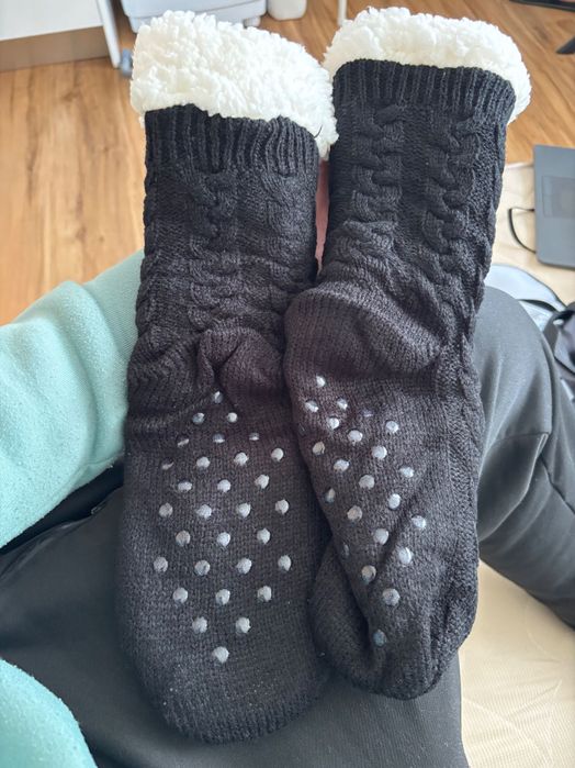 Meias de lã para usar em casa