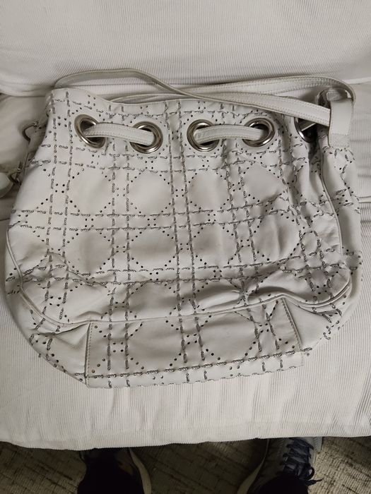 Fabulosa Mala Vintage em Pele Branca marca Christian Dior