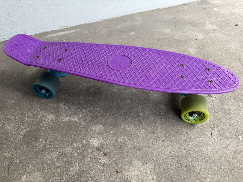 Deskorolka dla dziewczynki Pennyboard lekka