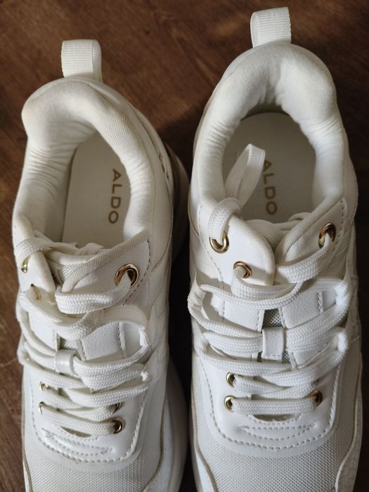 Tênis de Senhora Aldo