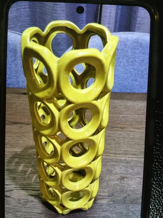 Peça decorativa em faiança