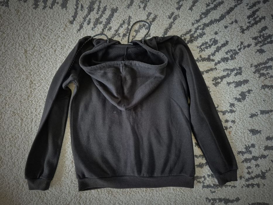 Czarna bluza z kapturem XXS 32 Sinsay bluzka