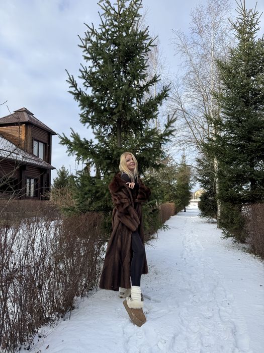 Норкова натуральна шуба довга lux fur