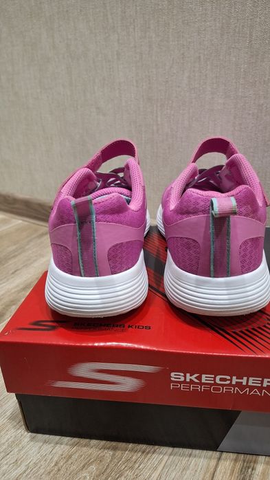 Кросівки Skechers