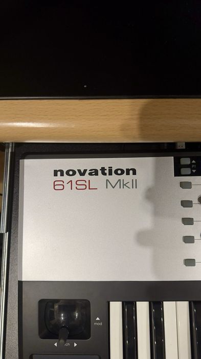 Novation SL MkII – 61 teclas | MIDI Controller - Oportunidade!