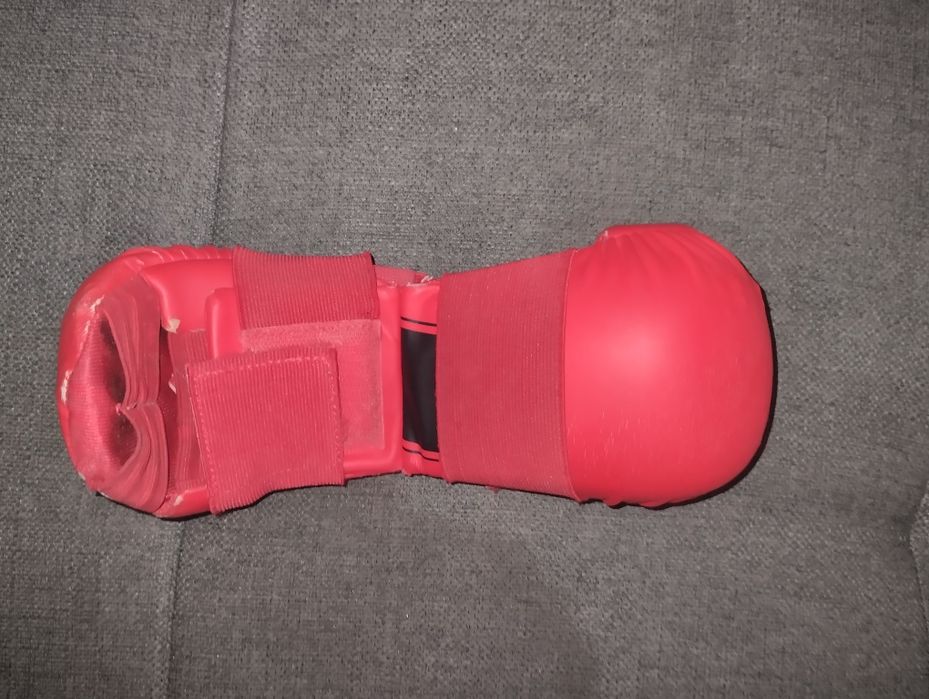 Luvas de karaté kumite aka "vermelho"