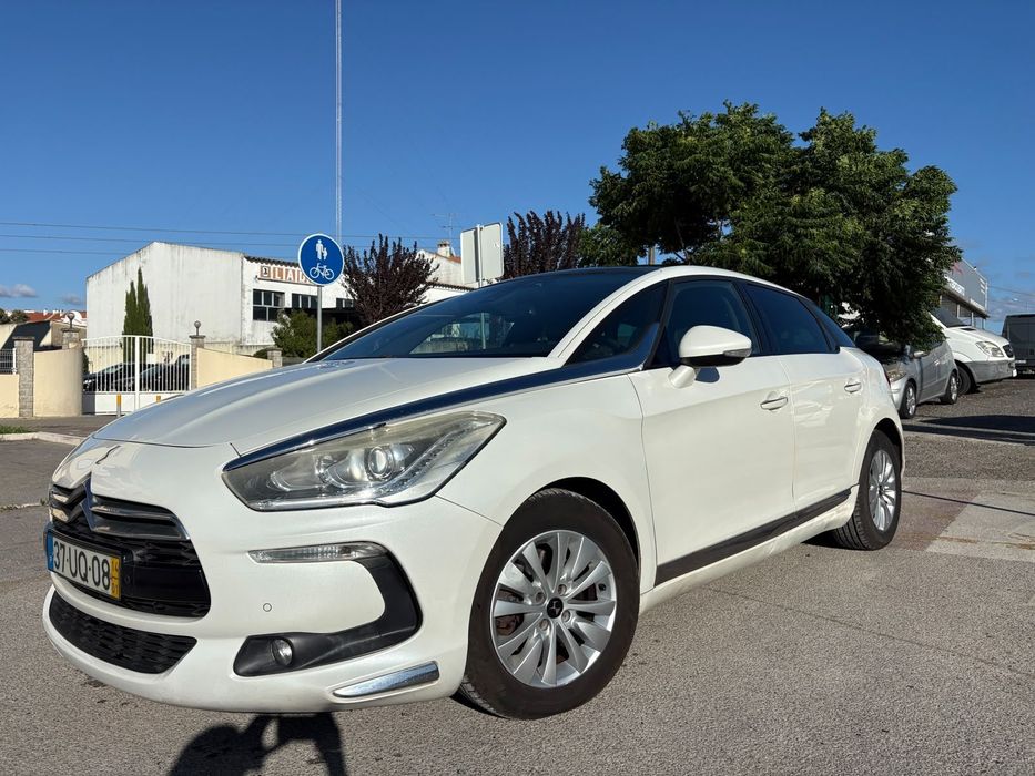 Citroën DS5 e-HDi 110 EGS6 SoChic