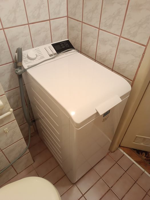 Pralka Electrolux PerfectCare 600 EW6TN14061P (6kg, ładowana od góry) - STAN BARDZO DOBRY!