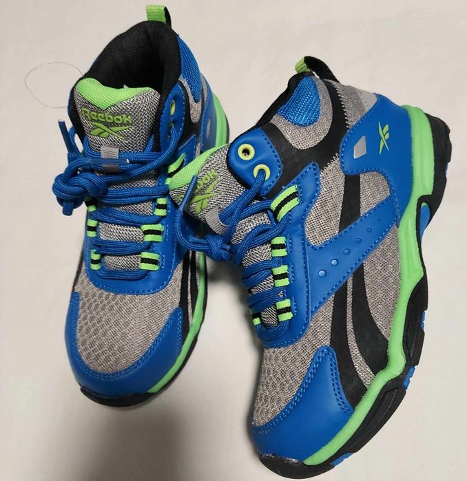 Buty za kostkę chłopięce firmy Reebok. Rozmiar 34. Nowe