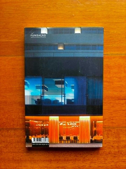 "Hotel, os Bastidores" de Inês Brasão