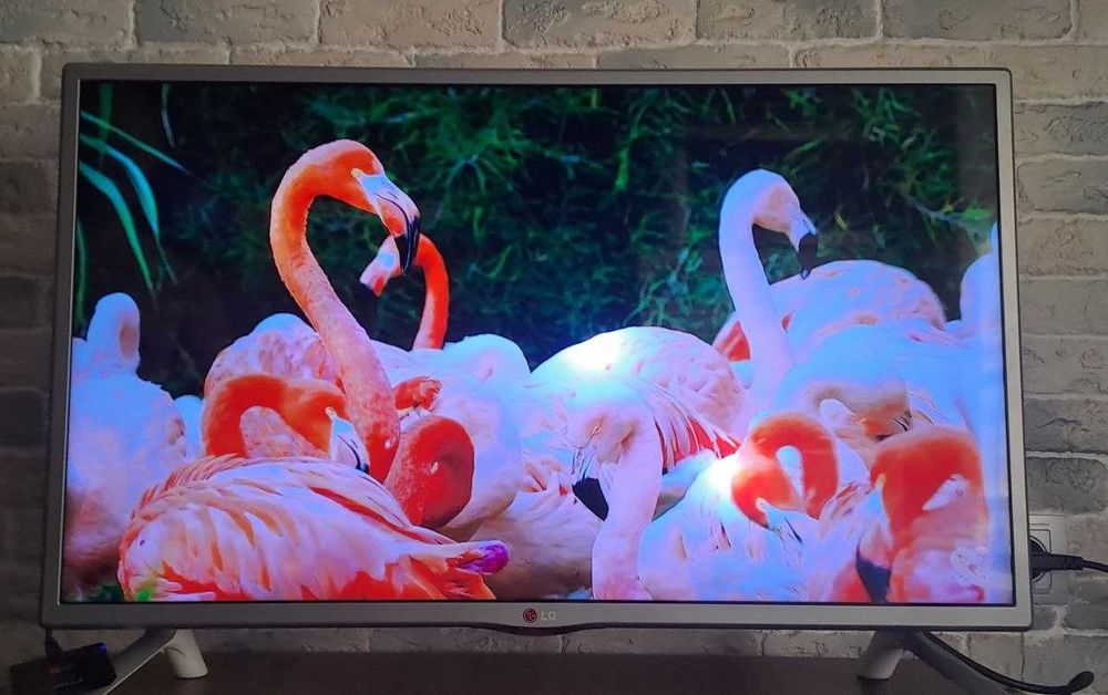 Продам Телевізор LG 32LB570V