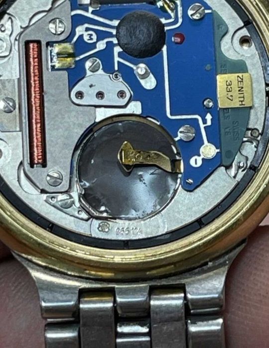 Часы винтажные швейцарские Zenith Clipper