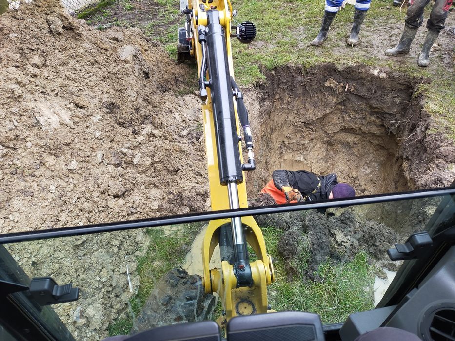 Usługi Minikoparką Miniładowarką glebogryzarka separacyjna odśnieżanie