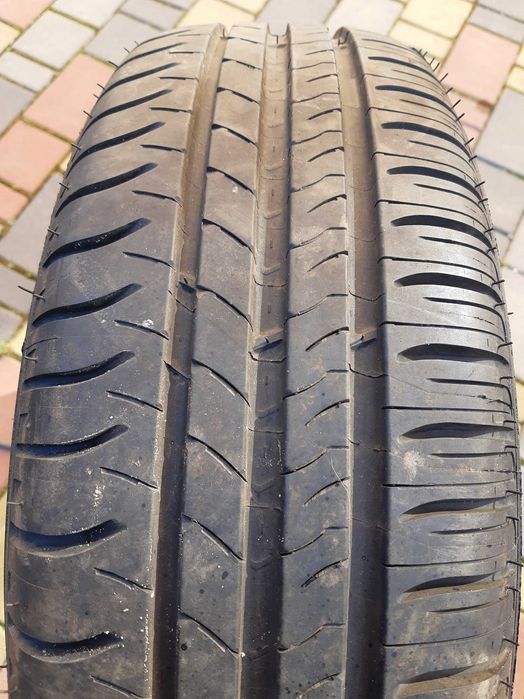Шини розпаровки Michelin 2 розпаровки нові R15 195*65